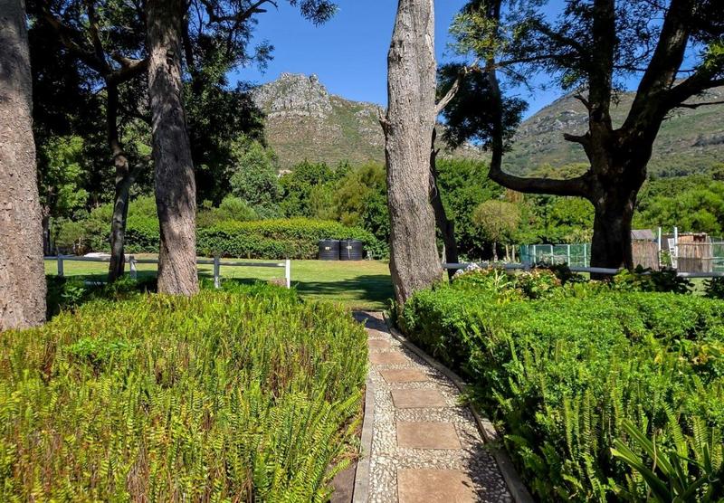 6 Bedroom Property for Sale in Hout Bay Western Cape